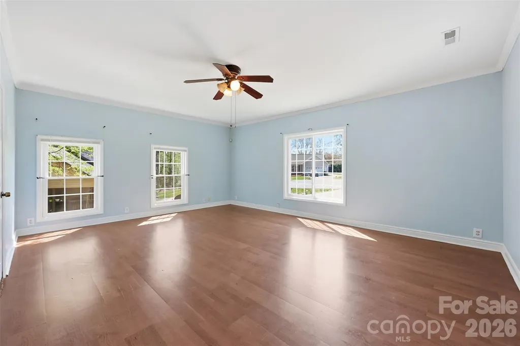 106 Chinaberry Court Gastonia NC 28052