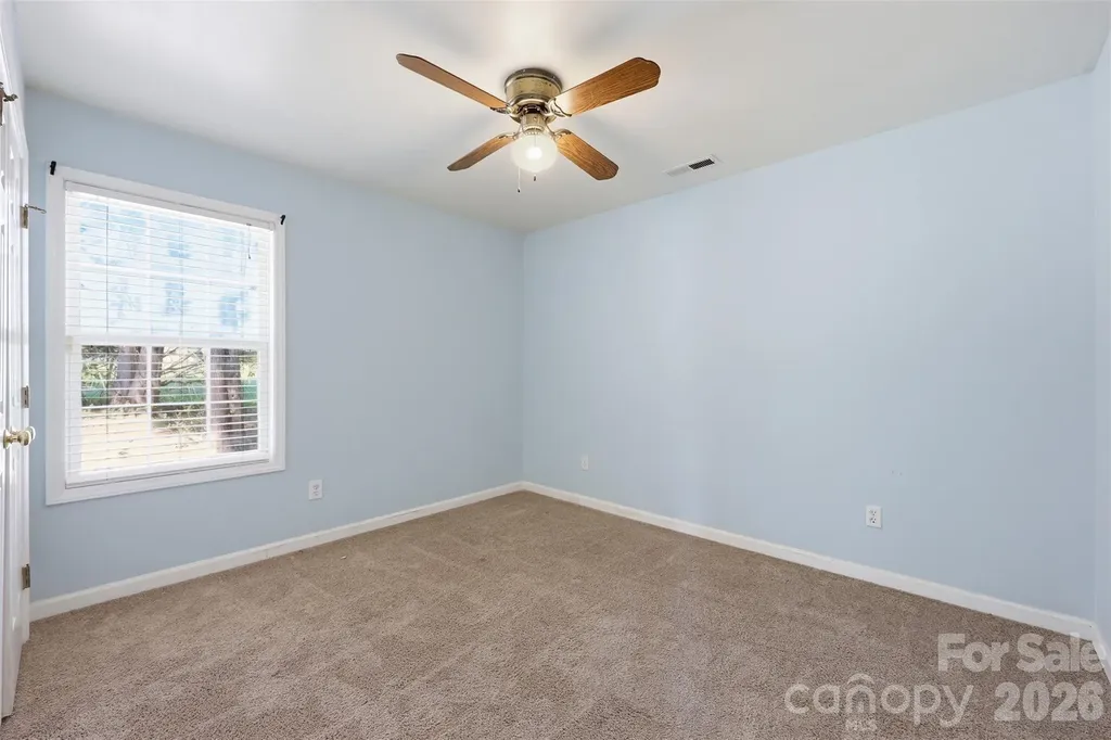 106 Chinaberry Court Gastonia NC 28052