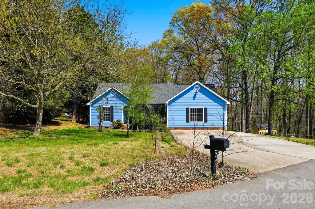 106 Chinaberry Court Gastonia NC 28052