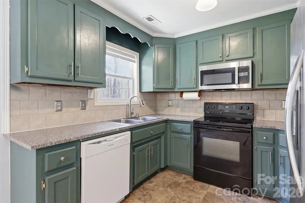 106 Chinaberry Court Gastonia NC 28052