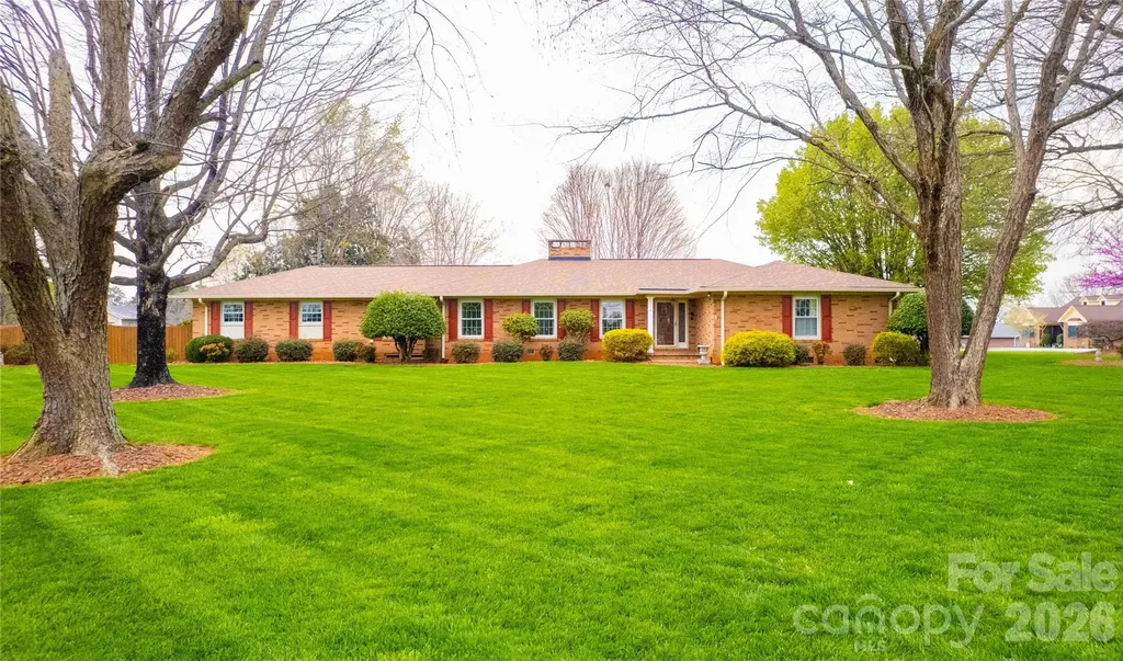 3486 E Main Street Claremont NC 28610