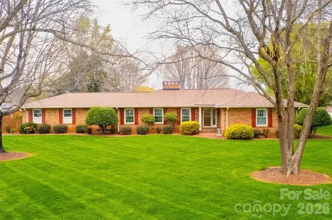 3486 E Main Street Claremont NC 28610