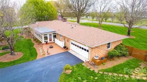 3486 E Main Street Claremont NC 28610