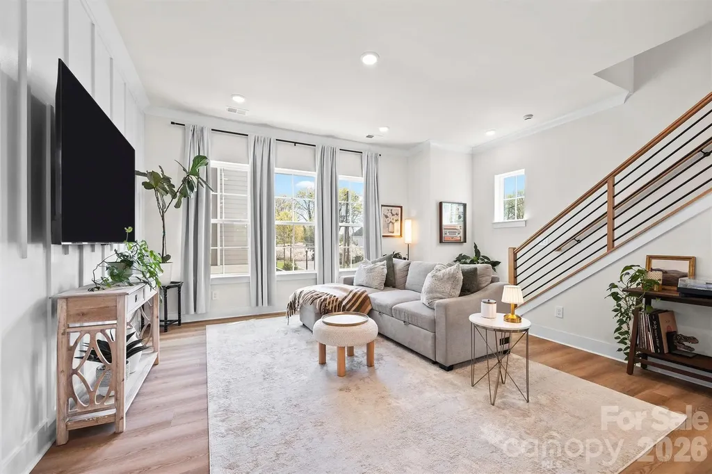 3225 Zenith Lane Charlotte NC 28205