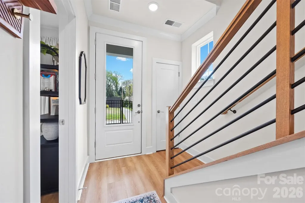 3225 Zenith Lane Charlotte NC 28205