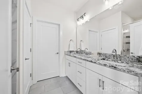 3225 Zenith Lane Charlotte NC 28205