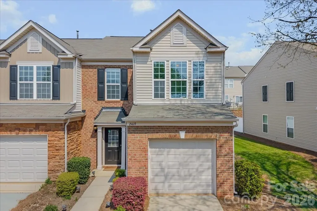 2419 Diplomat Lane Charlotte NC 28210
