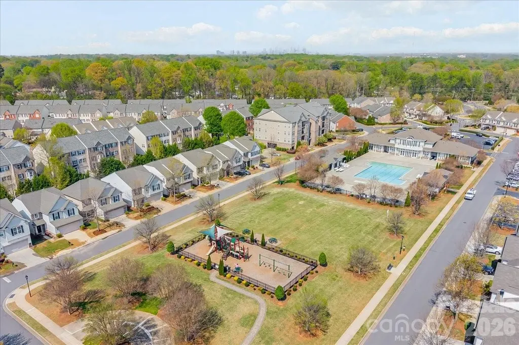 2419 Diplomat Lane Charlotte NC 28210