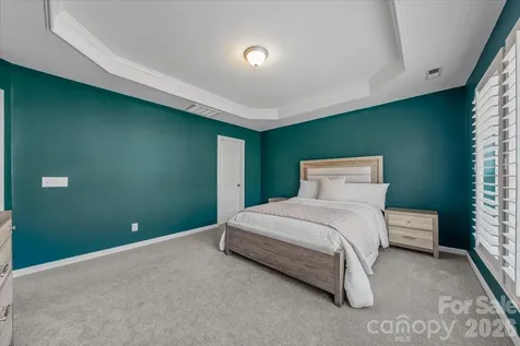 2419 Diplomat Lane Charlotte NC 28210