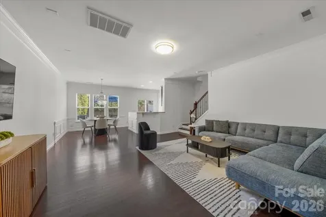2419 Diplomat Lane Charlotte NC 28210