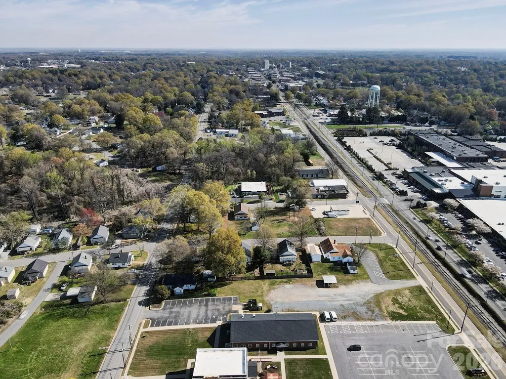 224 W Mills Avenue Mooresville NC 28115