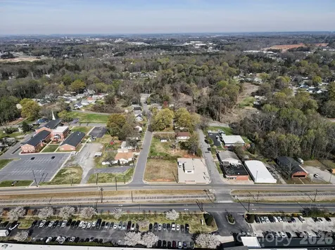 224 W Mills Avenue Mooresville NC 28115