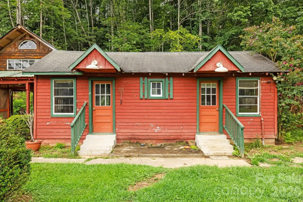 6080 Us 64/74a Highway Lake Lure NC 28746