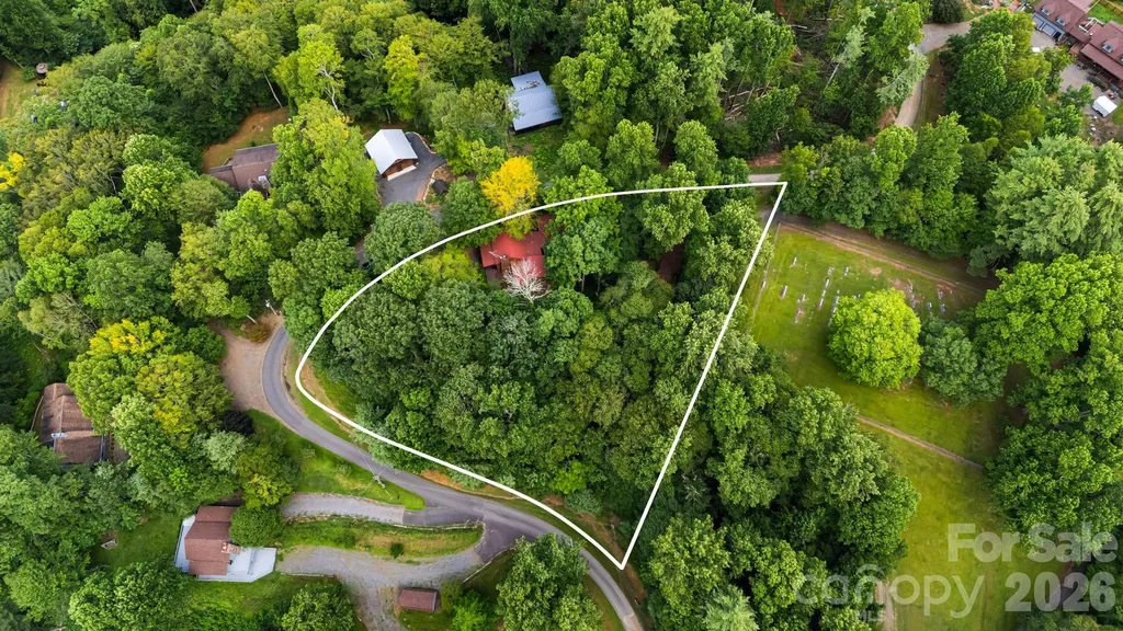 180 Grace Way Green Mountain NC 28740