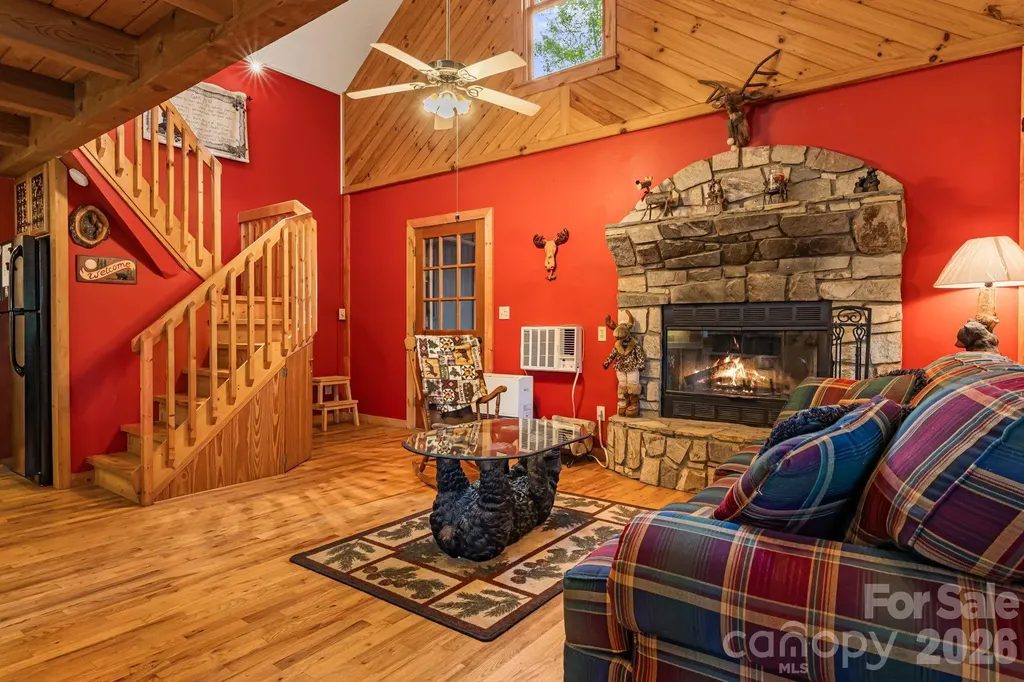 180 Grace Way Green Mountain NC 28740
