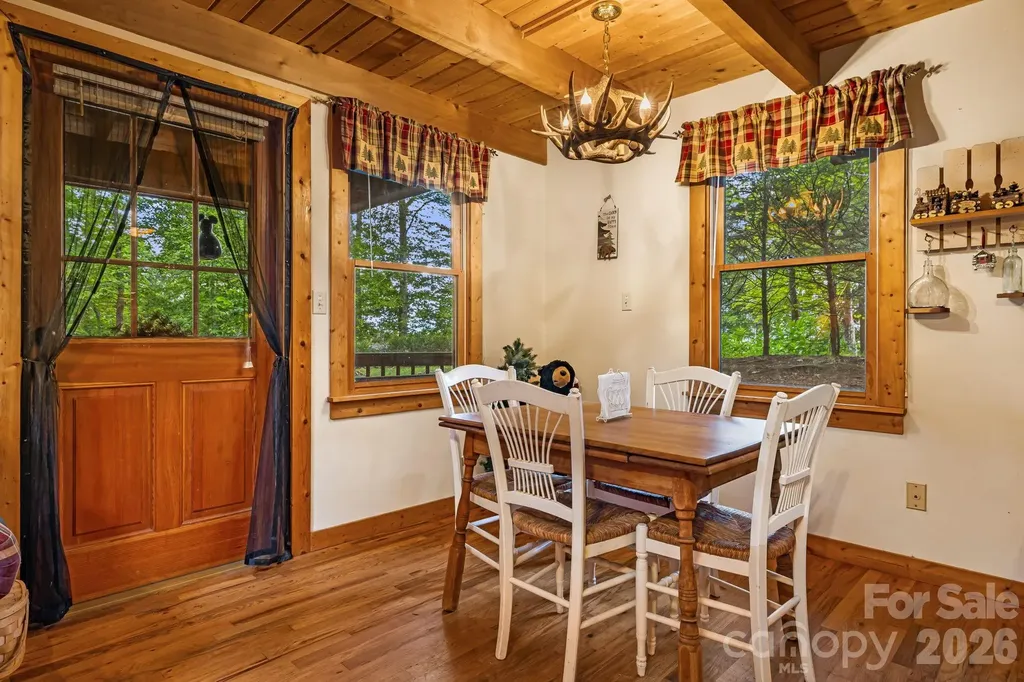180 Grace Way Green Mountain NC 28740