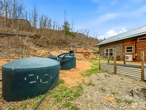 131 White Oak Way Hot Springs NC 28743