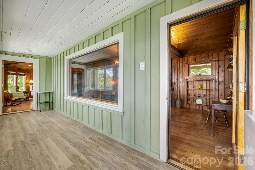 203 Laurel Lane Little Switzerland NC 28749