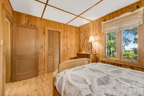 203 Laurel Lane Little Switzerland NC 28749