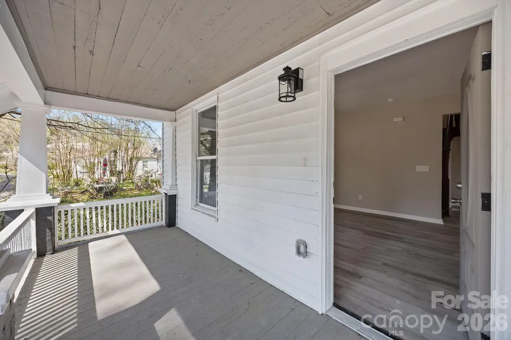 414 W Sharpe Street Statesville NC 28677