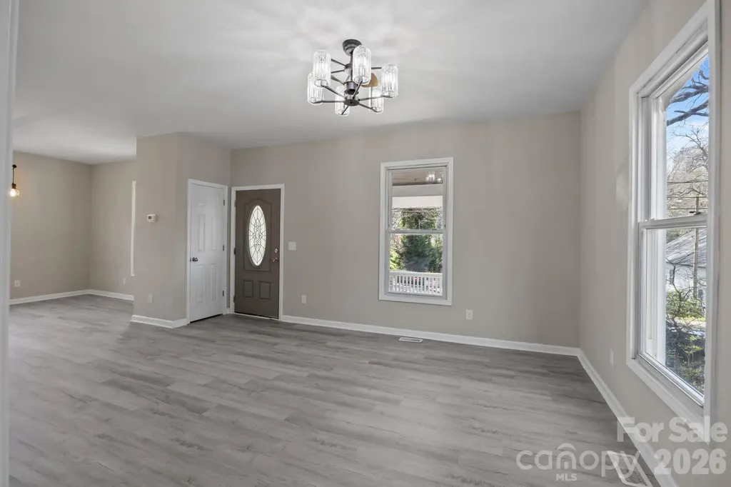 414 W Sharpe Street Statesville NC 28677