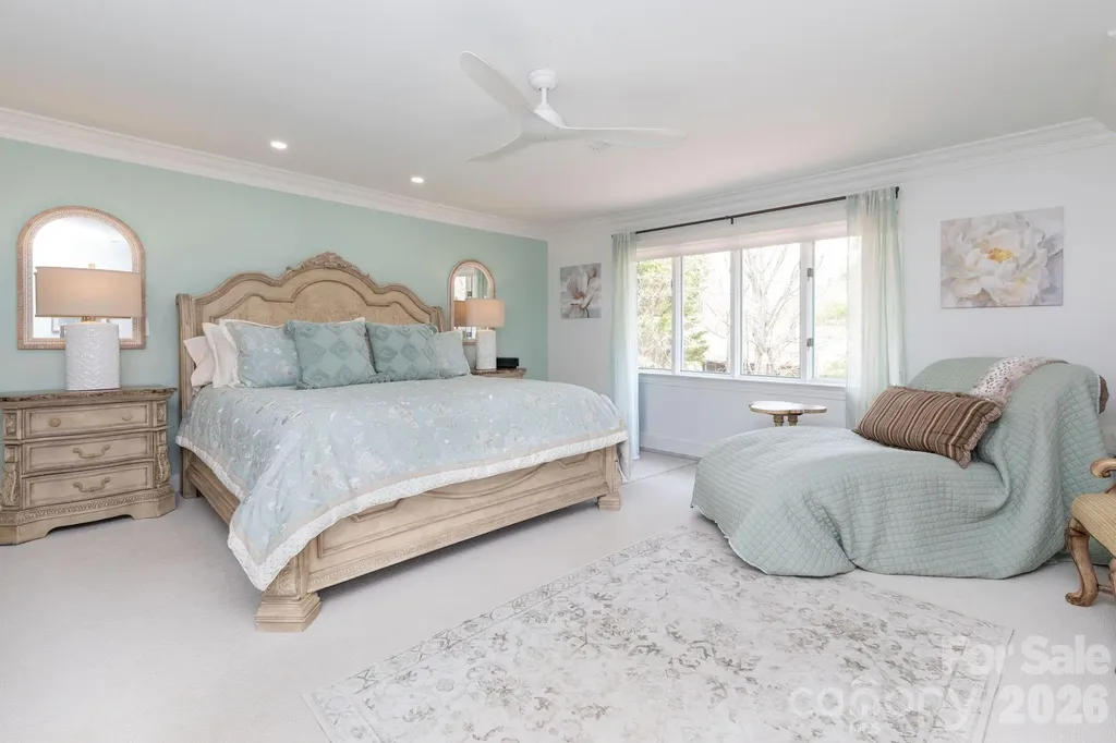 515 Crowfields Lane Asheville NC 28803