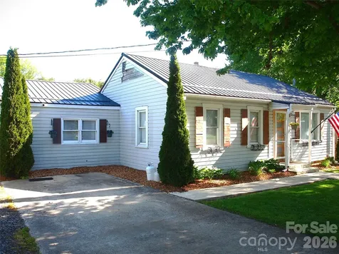 316 Hazelwood Avenue Waynesville NC 28786
