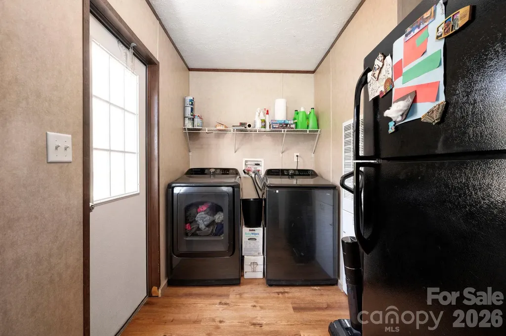 1064 Deer Chase Circle Cedar Mountain NC 28718