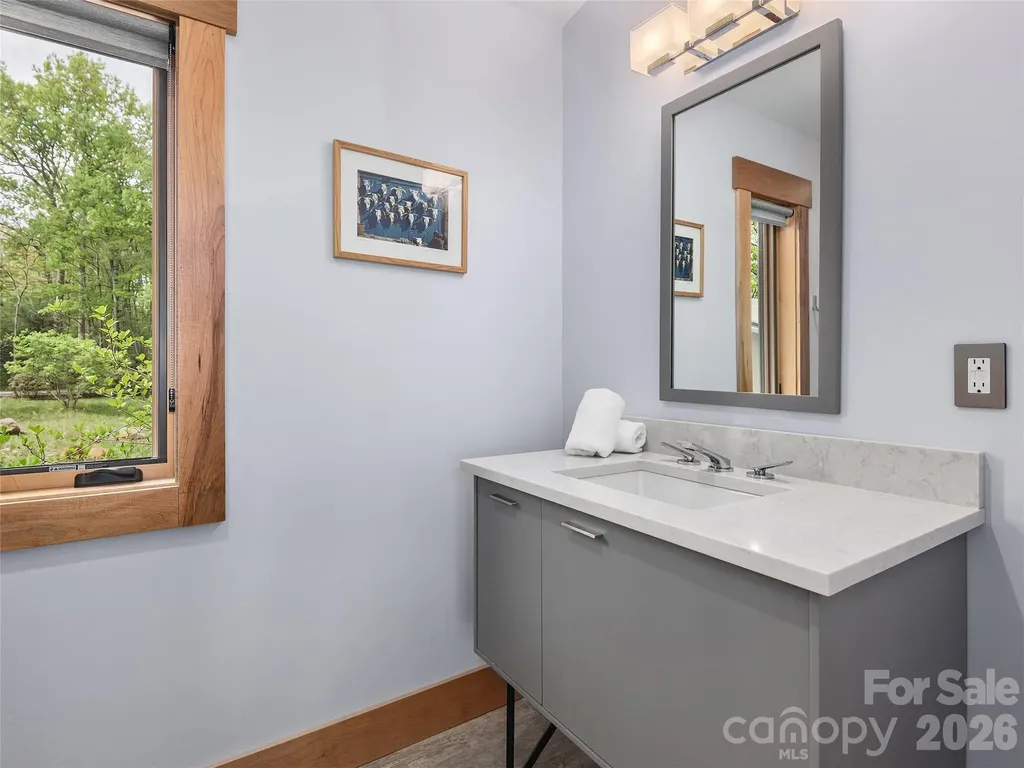 15 Sourwood Lane Fletcher NC 28732