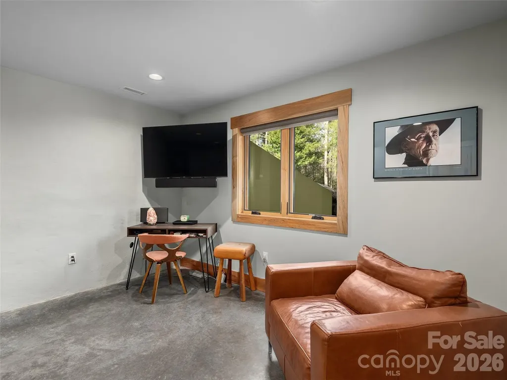 15 Sourwood Lane Fletcher NC 28732