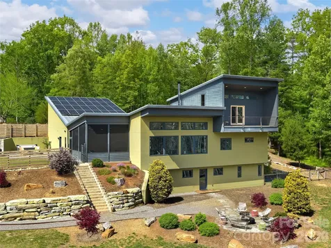 15 Sourwood Lane Fletcher NC 28732