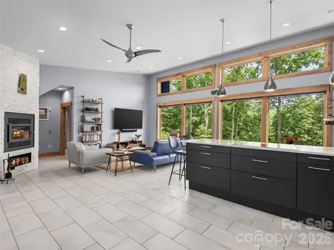 15 Sourwood Lane Fletcher NC 28732