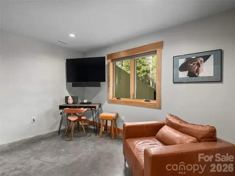 15 Sourwood Lane Fletcher NC 28732