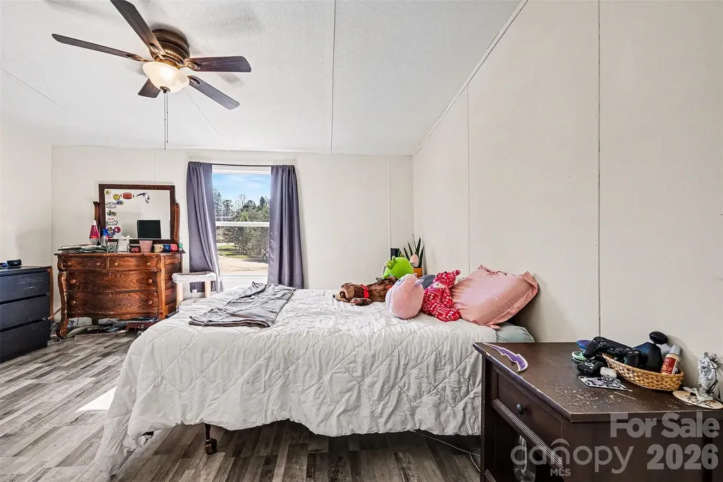 4106 Olga Court Dallas NC 28034