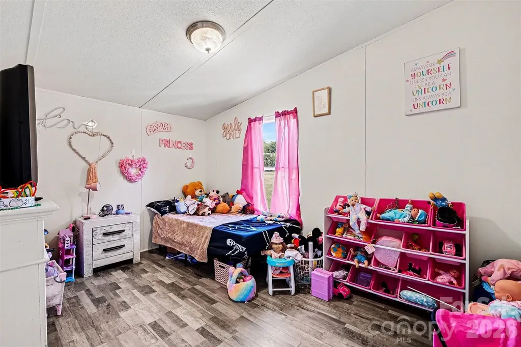4106 Olga Court Dallas NC 28034