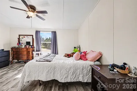 4106 Olga Court Dallas NC 28034