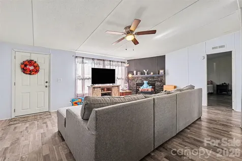 4106 Olga Court Dallas NC 28034