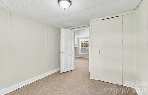 438 Loop Road Hendersonville NC 28792