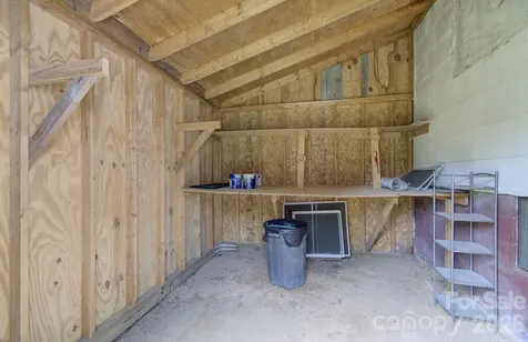 438 Loop Road Hendersonville NC 28792