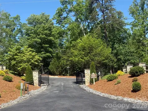 476 Double Eagle Drive Nebo NC 28761