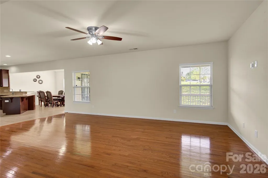 817 Wingthorn Rose Drive Gastonia NC 28056