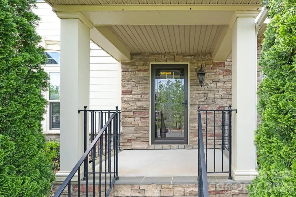 817 Wingthorn Rose Drive Gastonia NC 28056