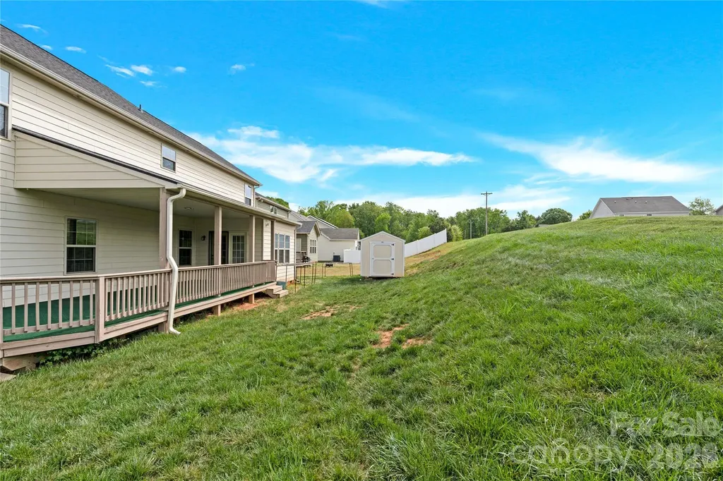 817 Wingthorn Rose Drive Gastonia NC 28056