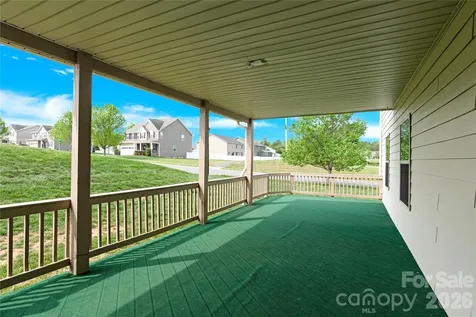 817 Wingthorn Rose Drive Gastonia NC 28056