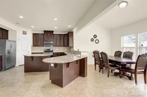 817 Wingthorn Rose Drive Gastonia NC 28056