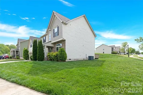 817 Wingthorn Rose Drive Gastonia NC 28056