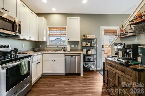 486 Cardwell Lane Fletcher NC 28732
