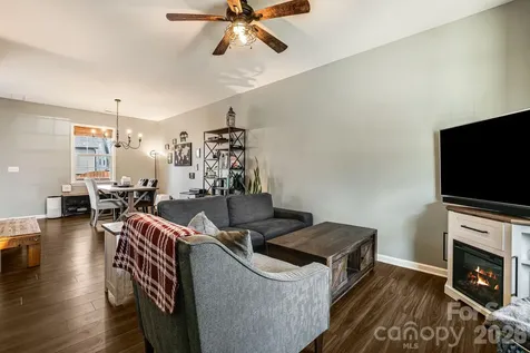 486 Cardwell Lane Fletcher NC 28732