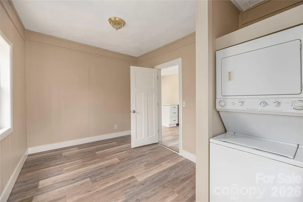 448 Sand Hill Road Asheville NC 28806