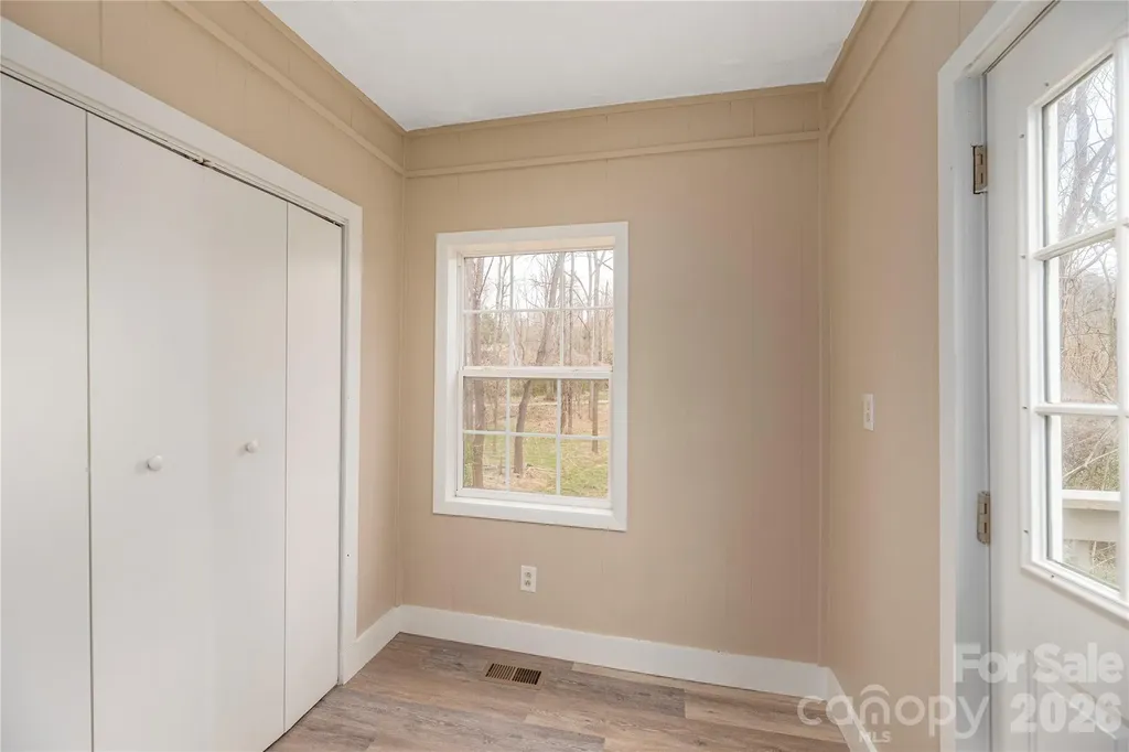 448 Sand Hill Road Asheville NC 28806